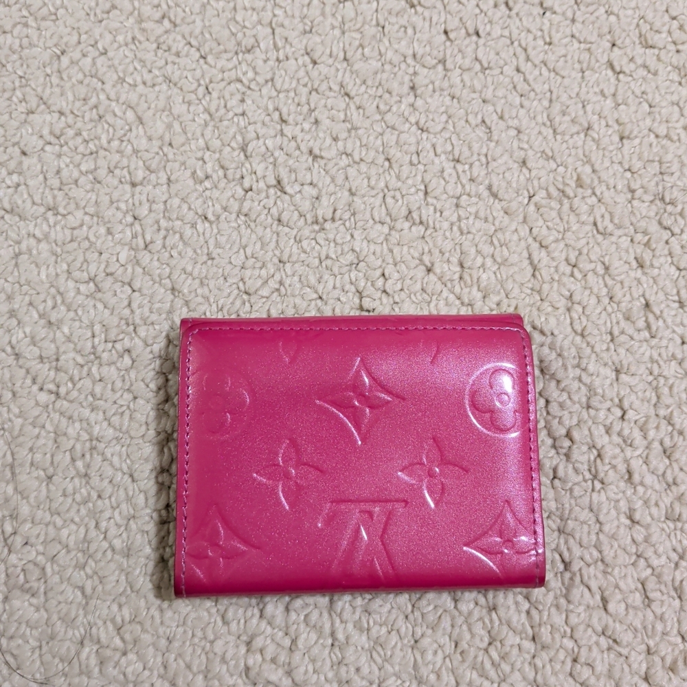 Louis Vuitton Vernis Pink Card Holder - Picture 2 of 15